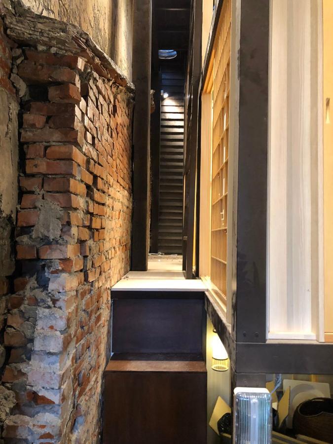 טאינאן 台甕茶室青年旅館 Tai-Wong Tatami Room Hostel מראה חיצוני תמונה