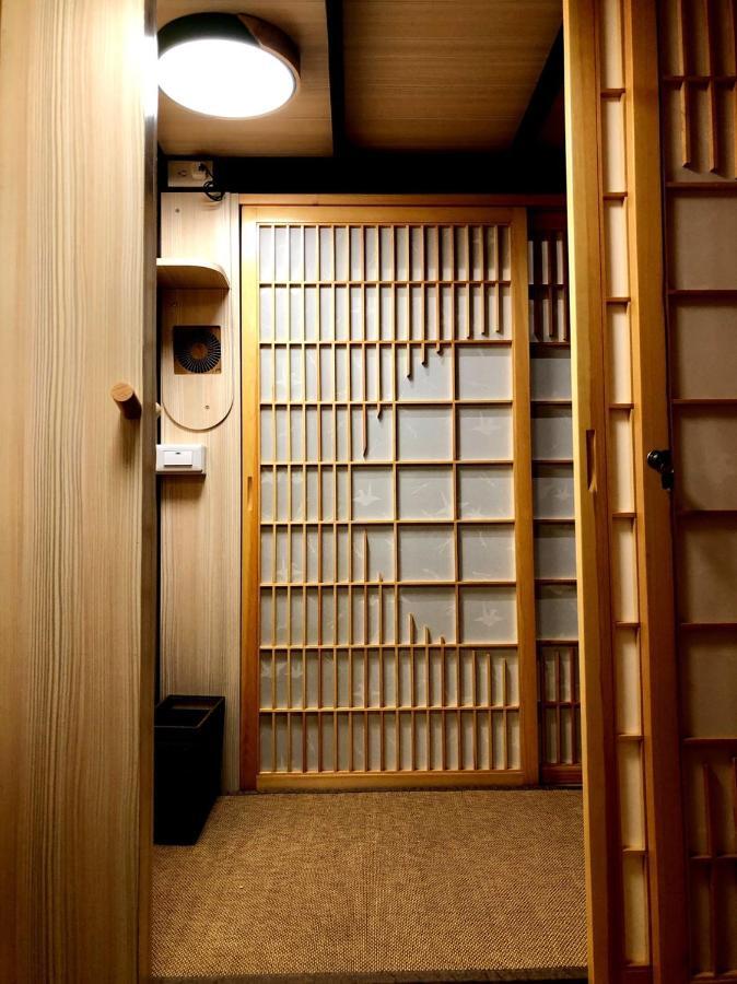 טאינאן 台甕茶室青年旅館 Tai-Wong Tatami Room Hostel מראה חיצוני תמונה