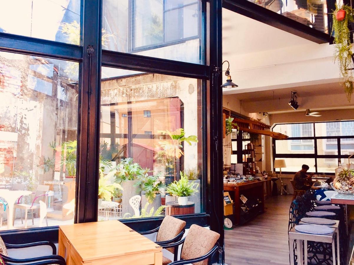 טאינאן 台甕茶室青年旅館 Tai-Wong Tatami Room Hostel מראה חיצוני תמונה