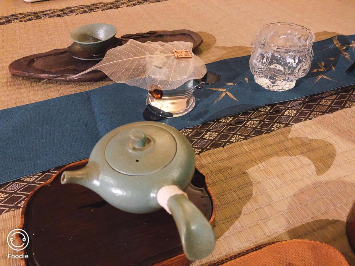 טאינאן 台甕茶室青年旅館 Tai-Wong Tatami Room Hostel מראה חיצוני תמונה