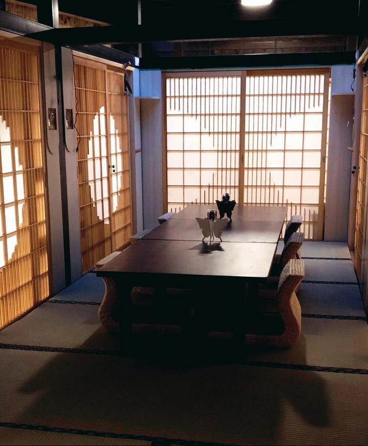 טאינאן 台甕茶室青年旅館 Tai-Wong Tatami Room Hostel מראה חיצוני תמונה