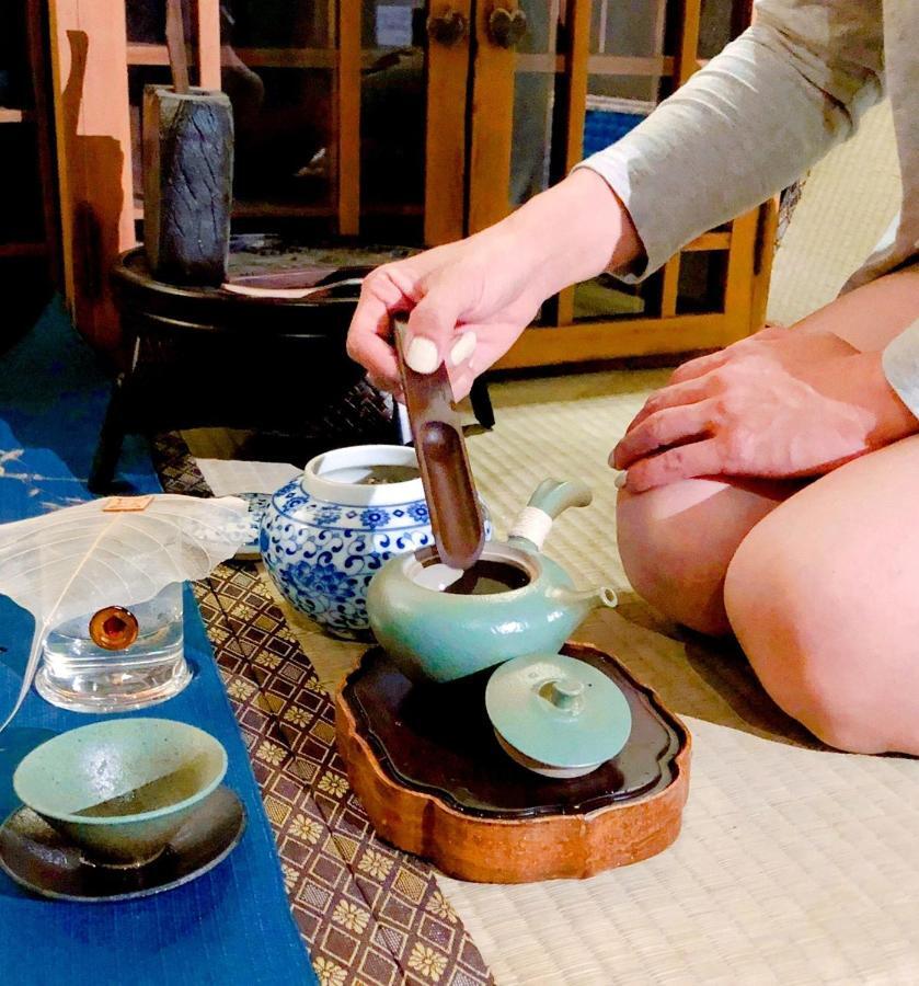טאינאן 台甕茶室青年旅館 Tai-Wong Tatami Room Hostel מראה חיצוני תמונה